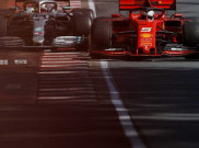 Kekecewaan Sebastian Vettel: Pindahkan Papan Nomor Tanda Urutan Finis Pertama Milik Lewis Hamilton