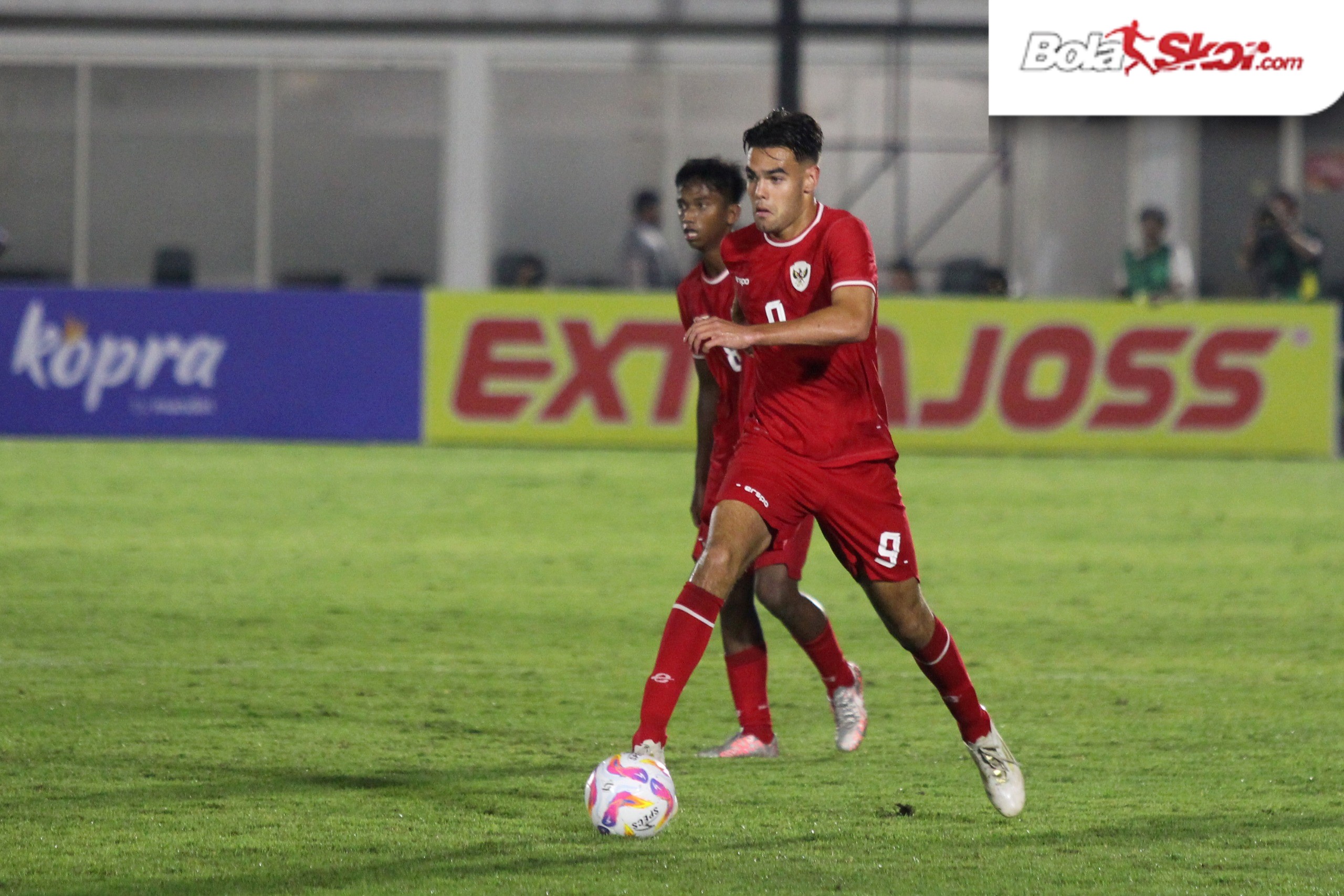 Jens Raven Harus Tunjukkan Kualitasnya di Bali United, Posisinya Bisa Direbut Mauro Zijlstra atau Hokky Caraka