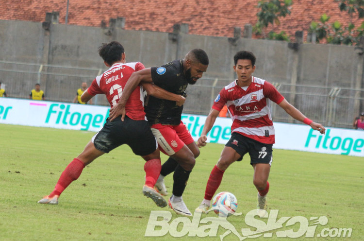 Taktik 'Guling-Guling' Bali United Bikin Madura United Geram