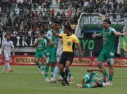 Hasil Super League 2025/2026: 10 Pemain Arema FC Tahan Imbang Persebaya di GBT