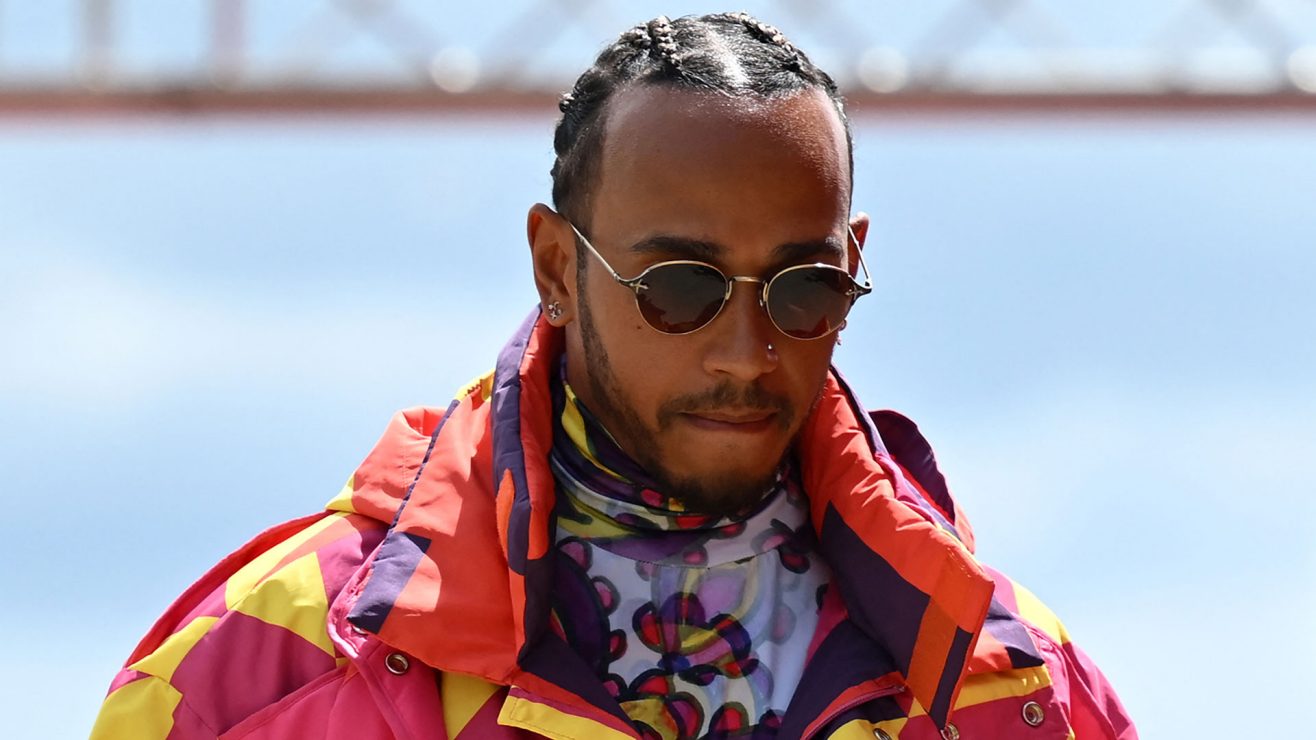 Solidaritas Pembalap F1 Bikin Lewis Hamilton Terharu