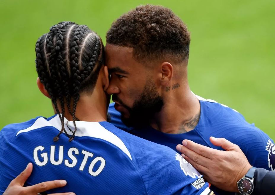 Perang Perebutan Posisi Bek Kanan Chelsea