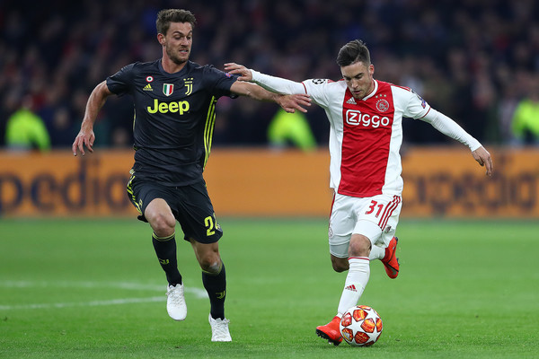 Daniele Rugani Buka Suara Usai Dinyatakan Positif Virus Corona