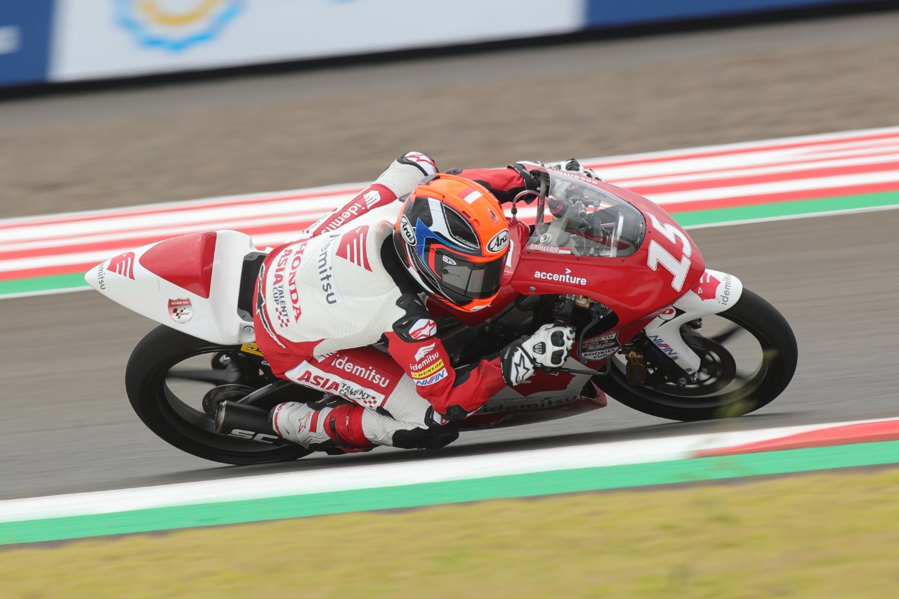 Pembalap Binaan Astra Honda Start Baris Kedua di IATC Mandalika