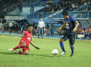 Hasil Liga 1 2019: Persipura Menang Tipis di Lampung, Arema FC Susah Payah Kalahkan Semen Padang