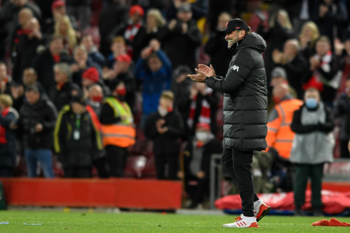 Ketika Jurgen Klopp Membalas Perlakuan Diego Simeone di Anfield