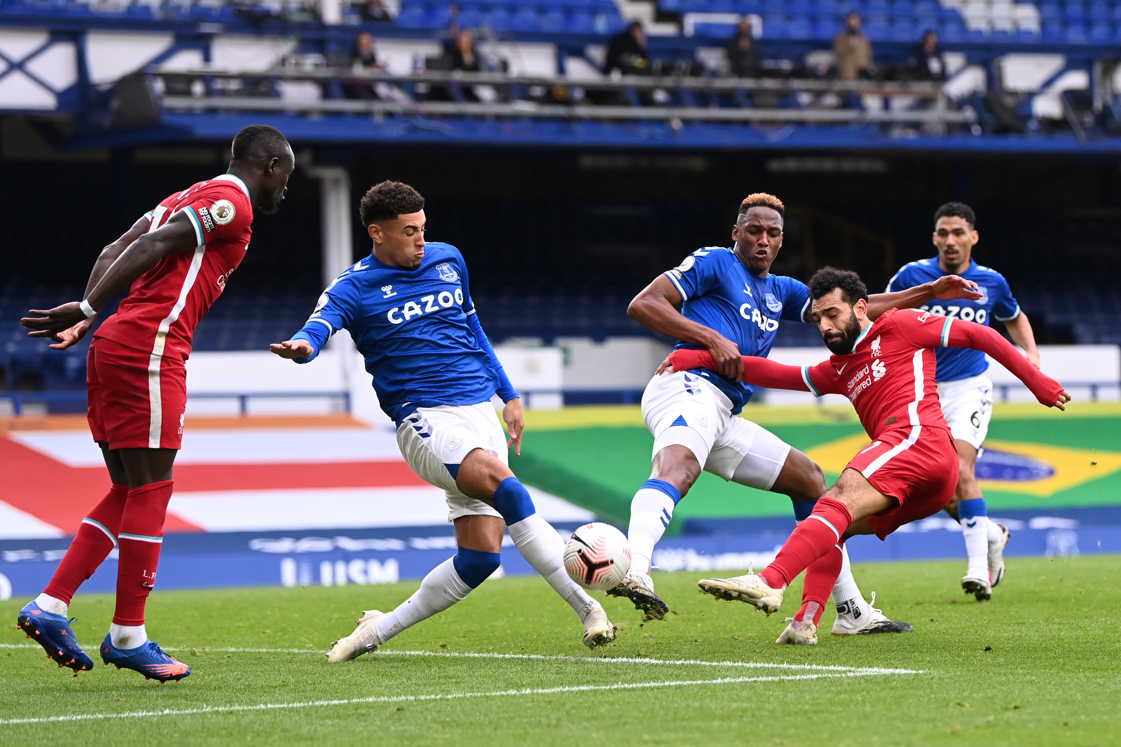 Everton 2-2 Liverpool: VAR Gagalkan Gol Ketiga The Reds