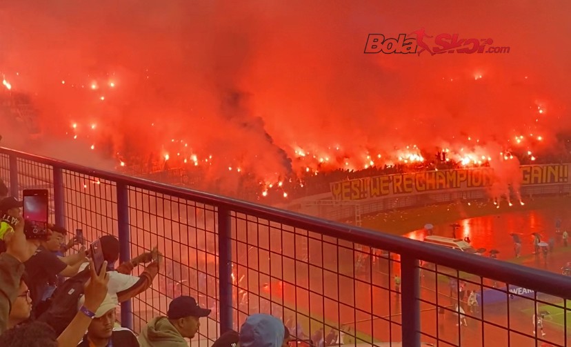 Erick Thohir Sebut Flare Merusak Pesta Juara Persib Bandung