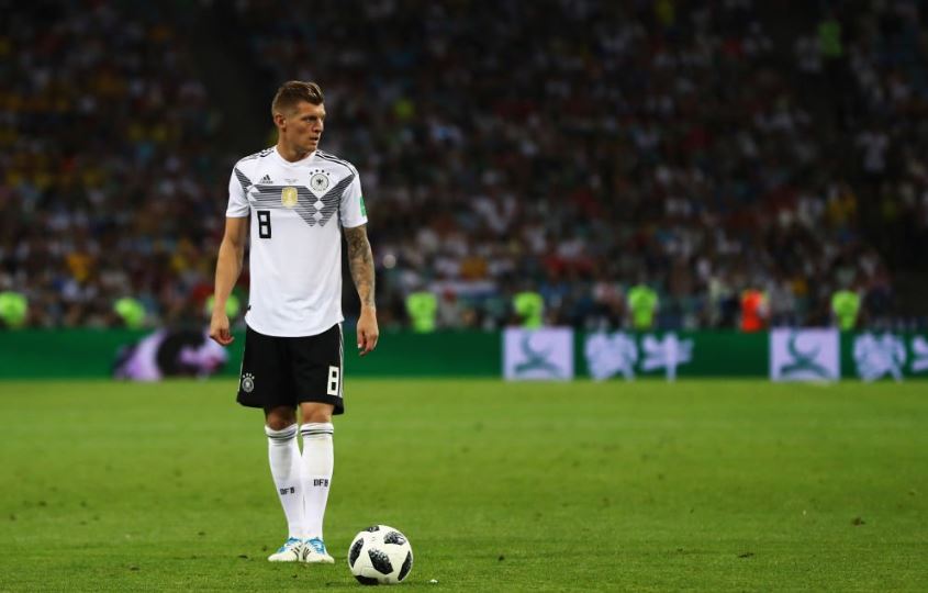 Toni Kroos, Gelandang Jerman Timur