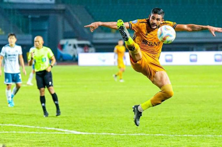 Hasil Liga 1: Radja Nainggolan Debut, Bhayangkara FC Sikat Persita 3-0