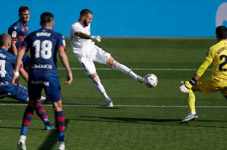 Real Madrid 4-1 Huesca: Karim Benzema Gemilang, El Real ke Puncak Klasemen