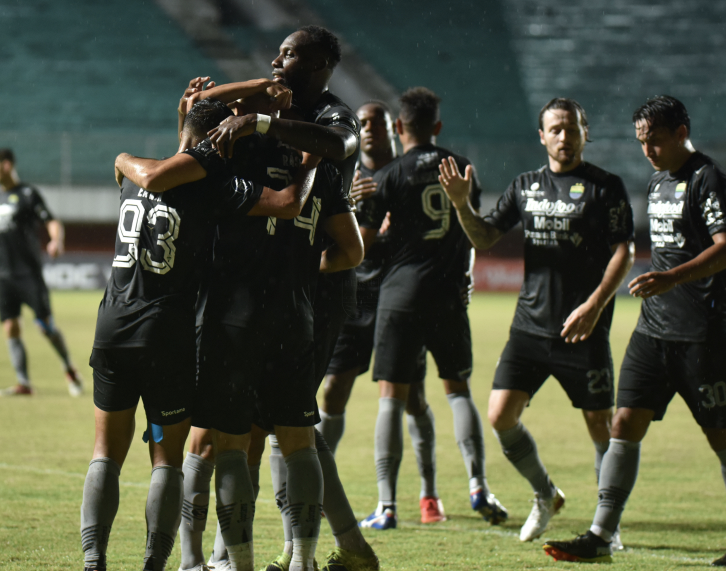 Kalahkan Persela 3-1, Robert Alberts Sebut Persib Masih Kurang Tajam