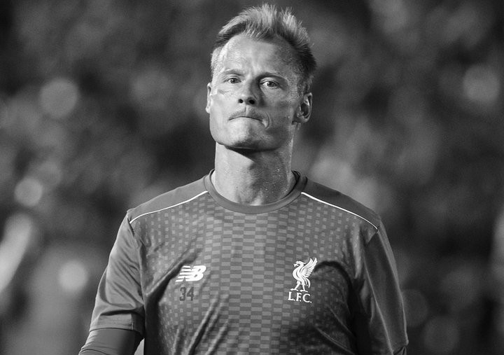 Mengenang Alexander Manninger, Mantan Kiper Arsenal dan Juventus yang Kembali Menjadi Tukang Kayu