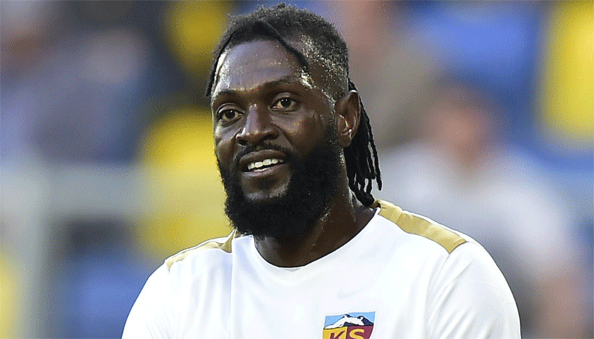 Emmanuel Adebayor Terang-terangan Tolak Berdonasi untuk Perangi Virus Corona