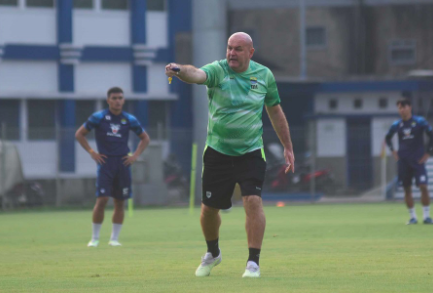 Bukan Bojan Malisic, Persib Datangkan Asisten Pelatih dari Kroasia
