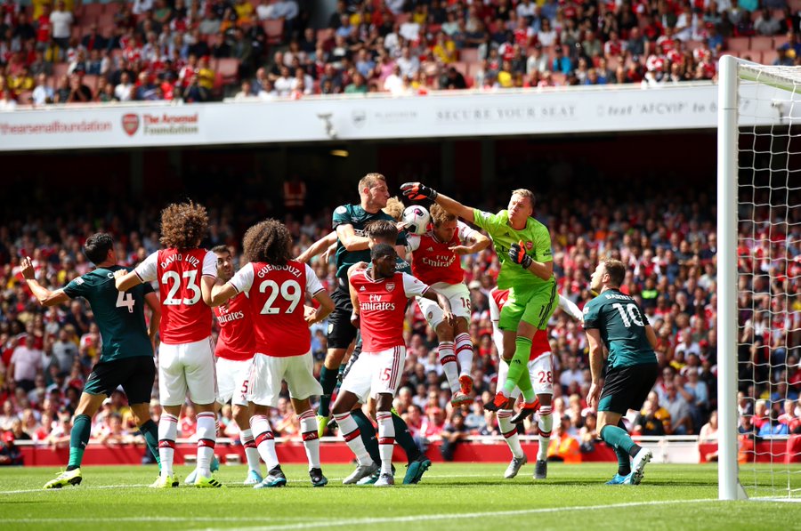 Pierre-Emerick Aubameyang Tebar Ancaman untuk Liverpool dan Manchester City