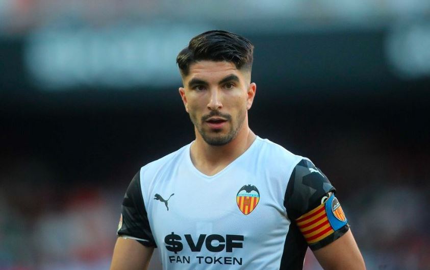 Alasan Barcelona Tak Buru-buru Rekrut Carlos Soler