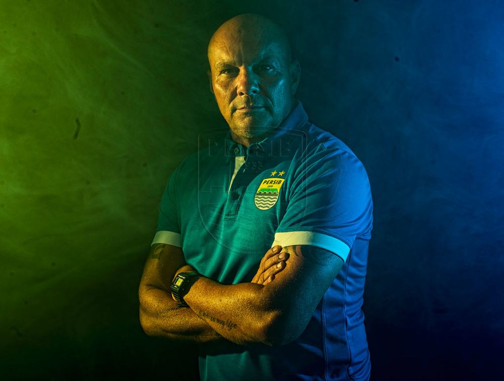 Resmi Jadi Pelatih Kiper Persib, Luizinho Passos Tertantang