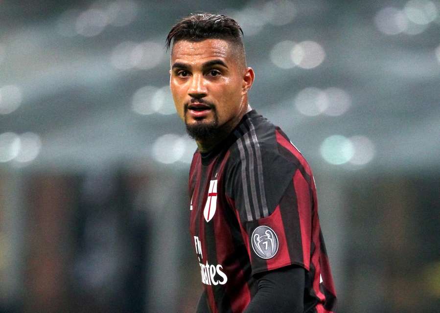 Eks Pemain Milan Ungkap Masa Kelamnya