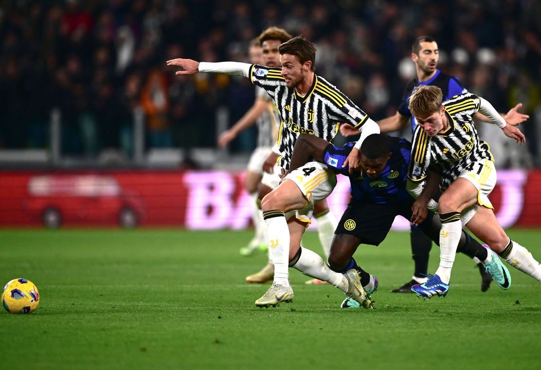 Hasil Pertandingan: Derby d'Italia Berakhir Imbang, Real Madrid ke Puncak Klasemen