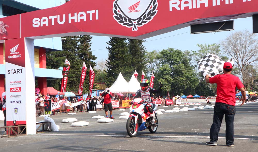 Honda Dream Cup Purwokerto: Kete Alami Insiden, Dicky Ersa Finis Pertama Race 2 HDC 1