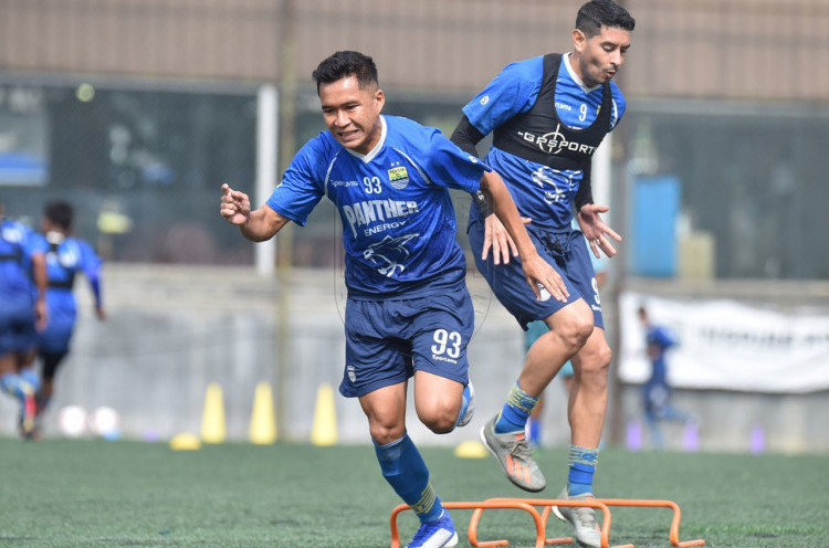 Gelandang Persib Erwin Ramdani Sebut Lanjutan Liga 1 2020 Memengaruhi Pola Hidup