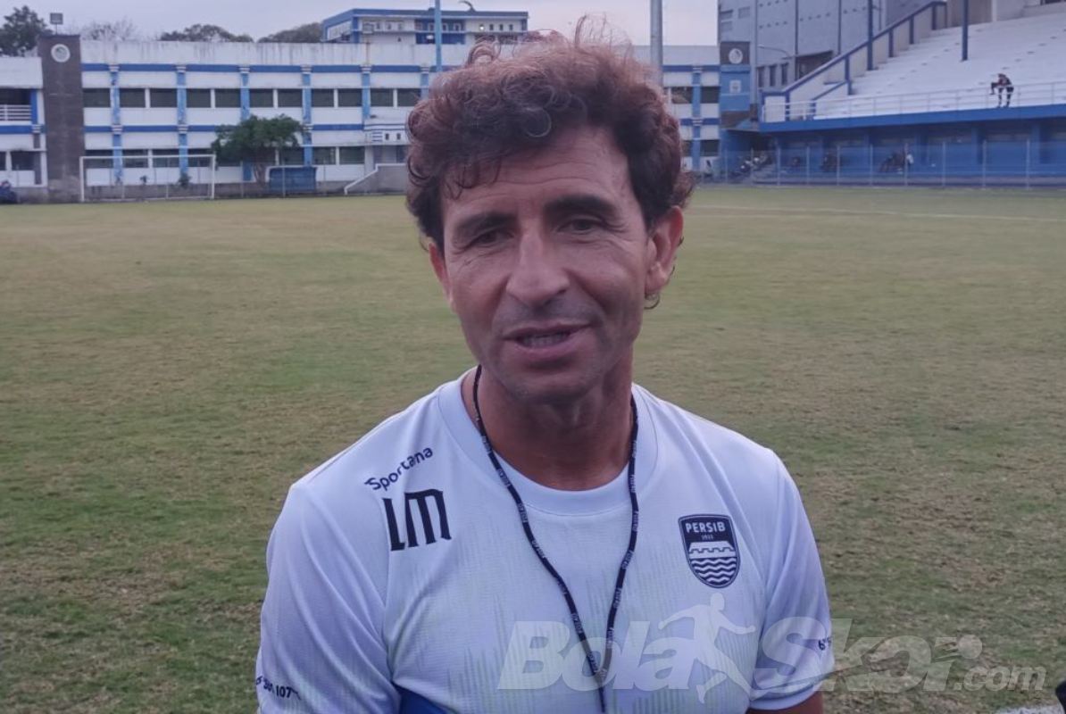 Luis Milla Tanamkan Gaya Permainan Baru di Persib