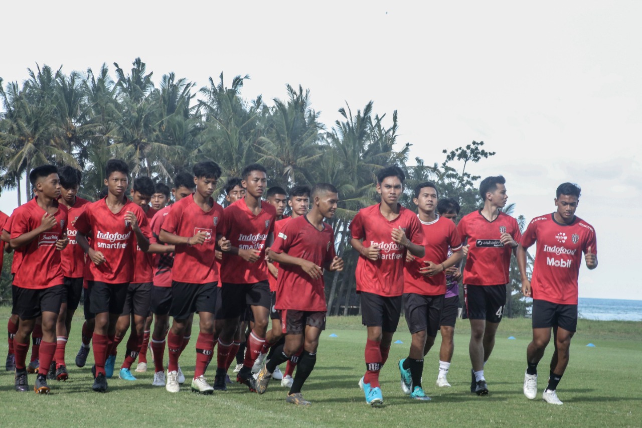 Bali United Percaya Diri Hadapi Barcelona dan Atletico Madrid