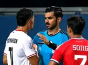 3 Kontroversi Wasit Singapura vs Indonesia: Pembatalan Kartu Merah hingga Membiarkan Back-pass