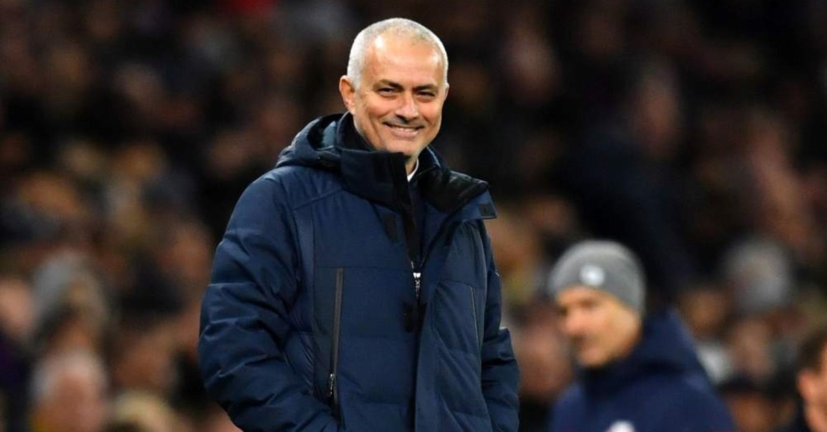 Jose Mourinho Dukung Premier League Dilanjutkan meski Secara Tertutup
