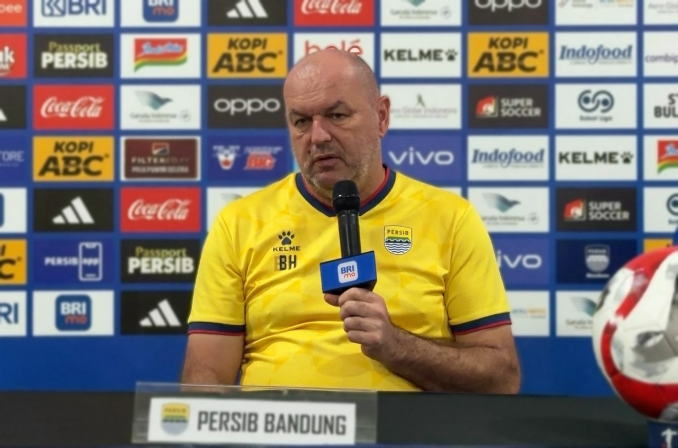 Persib Waspada dengan Pertahanan Disiplin ala Bhayangkara FC