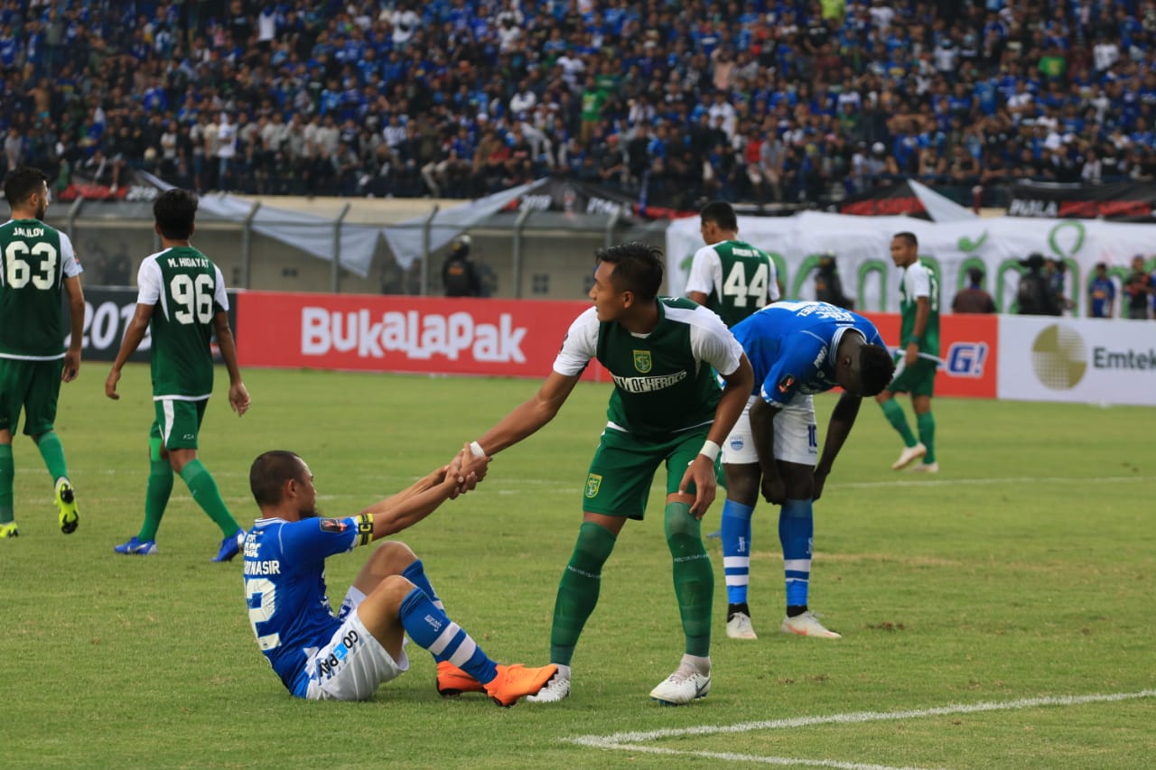 Cara Supardi Menenangkan Bobotoh Usai Kegagalan Persib Bandung di Piala Presiden