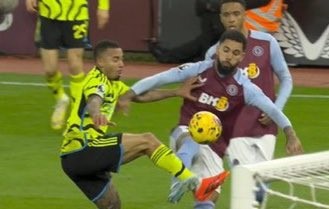 Meski Tidak Frontal Lagi, Mikel Arteta Indikasikan Wasit Kembali Rugikan Arsenal