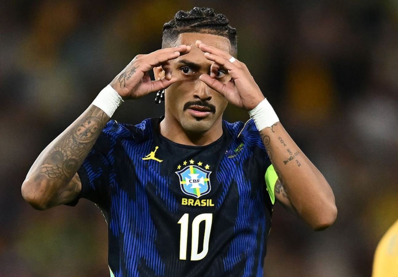 Kekhawatiran Barcelona Jadi Kenyataan, Raphinha Cedera kala Membela Timnas Brasil