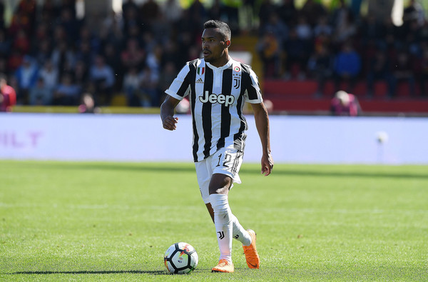 Bek Juventus Sepakat Gabung Manchester United
