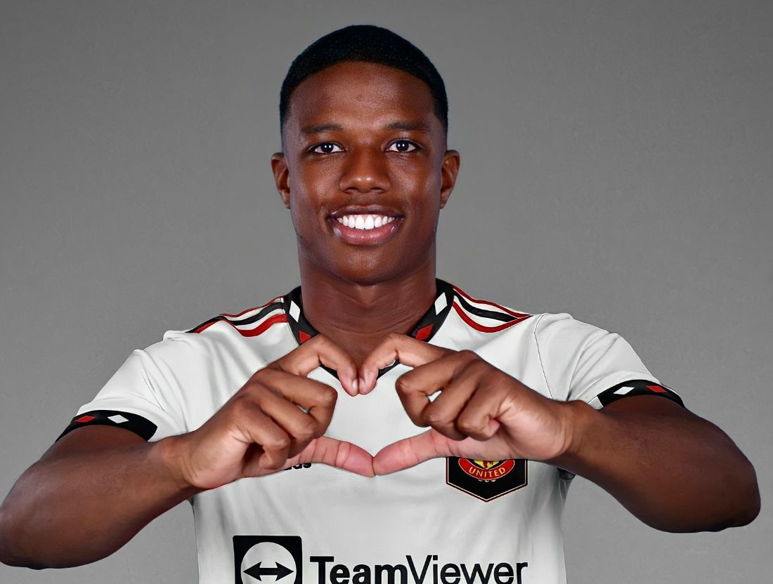 Dua Alasan Tyrell Malacia Terima Pinangan Manchester United