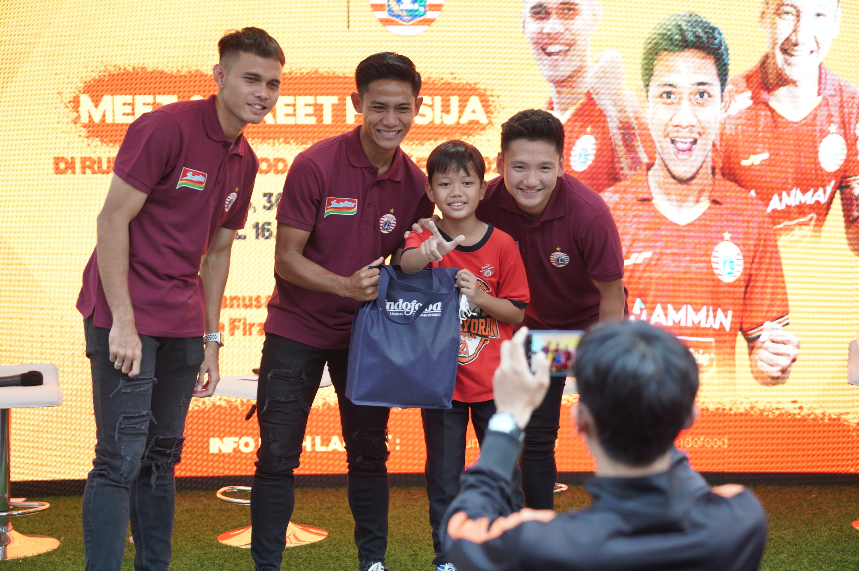 Meet and Greet Pemain Persija di Jakarta Fair Kemayoran Berlangsung Meriah