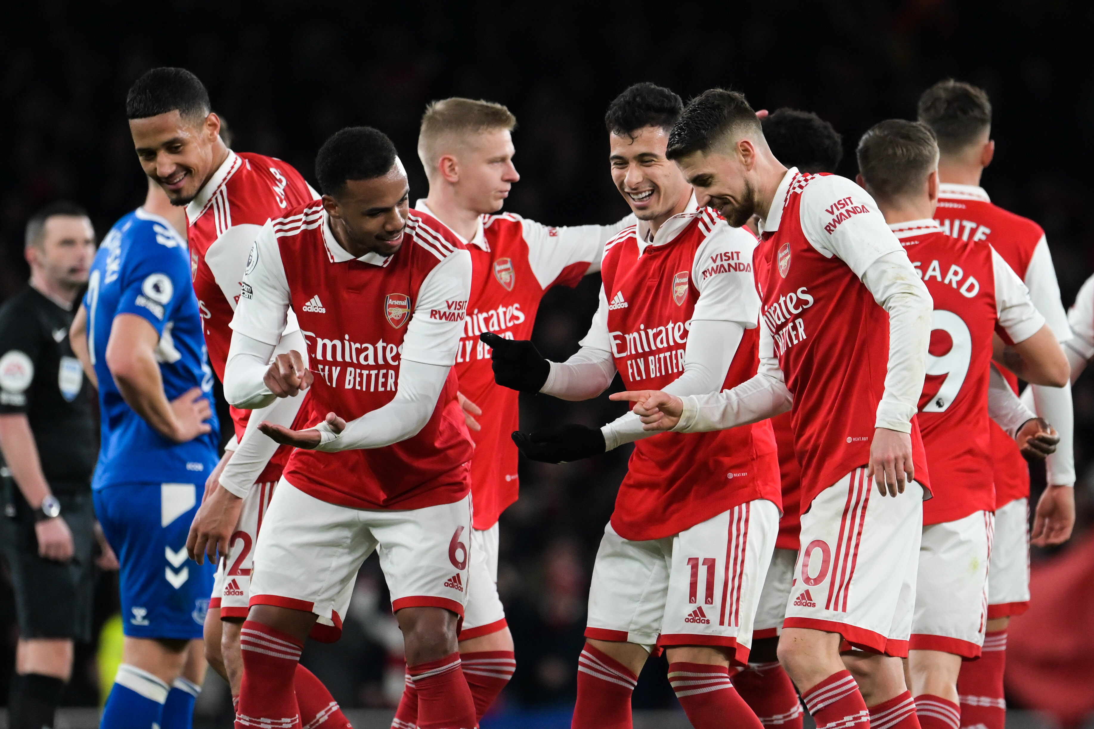 Cara Mikel Arteta Jaga Fokus Arsenal dari Kejaran Manchester City