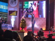 Ketika Cita Citata Ajak Goyang Pemain Sriwijaya FC 