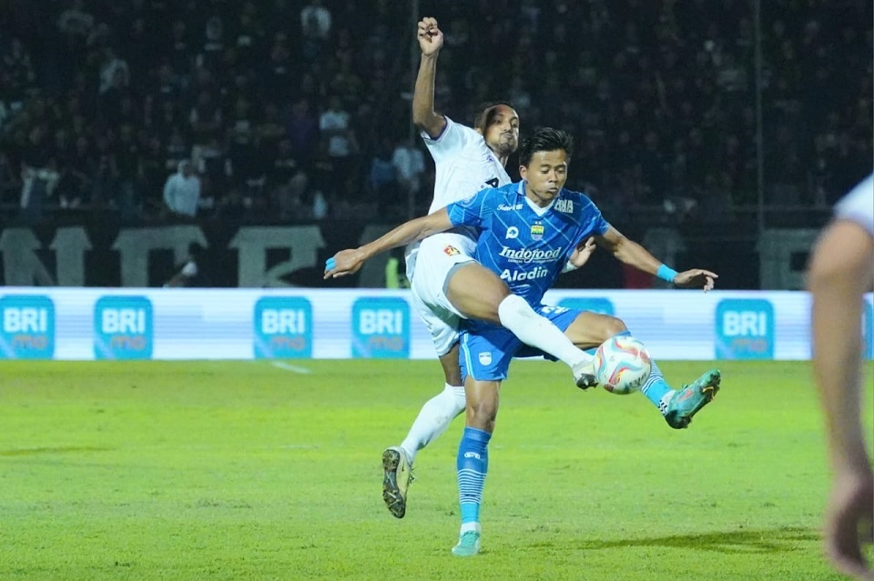 Kartu Merah Renan Silva Runtuhkan Persik