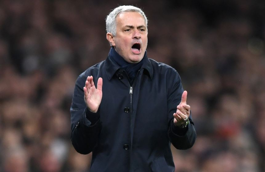 Minta Tottenham Bermain Pragmatis, Jose Mourinho Nodai Warisan Mauricio Pochettino