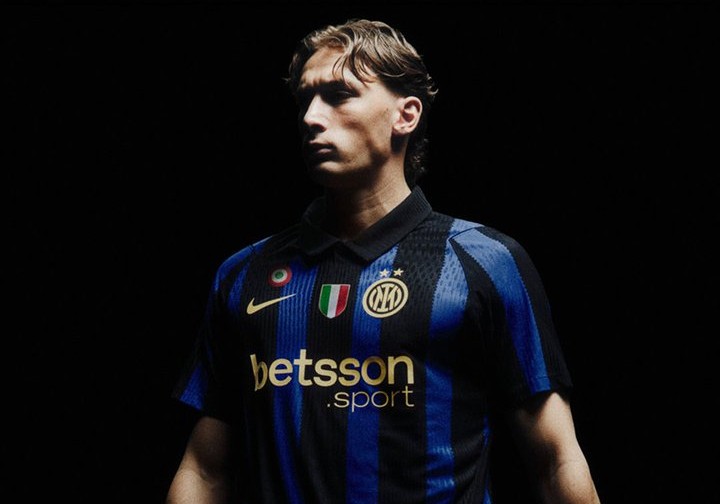 Penampakan Jersey Kandang Inter Milan Musim 2026/2027: Kembalinya Garis Tradisional