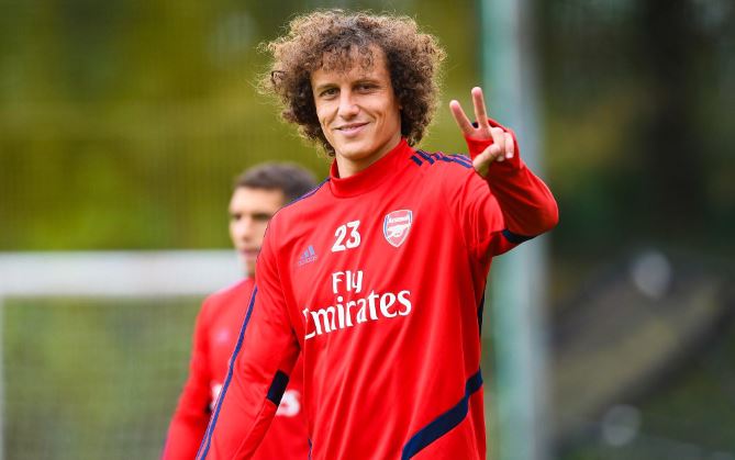 Meski Tengah Dikritik, David Luiz Tetap Teken Kontrak Baru di Arsenal