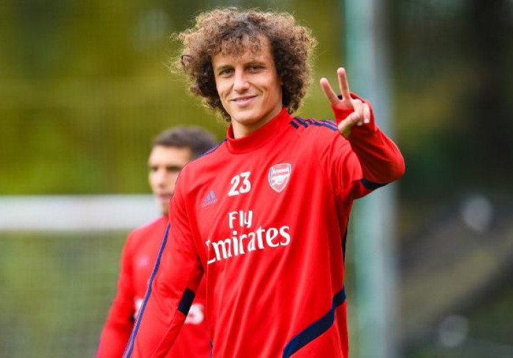 Meski Tengah Dikritik, David Luiz Tetap Teken Kontrak Baru di Arsenal
