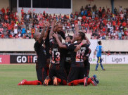 Persela Lamongan 2-2 Persipura Jayapura: Kedua Tim Berbagi Satu Poin