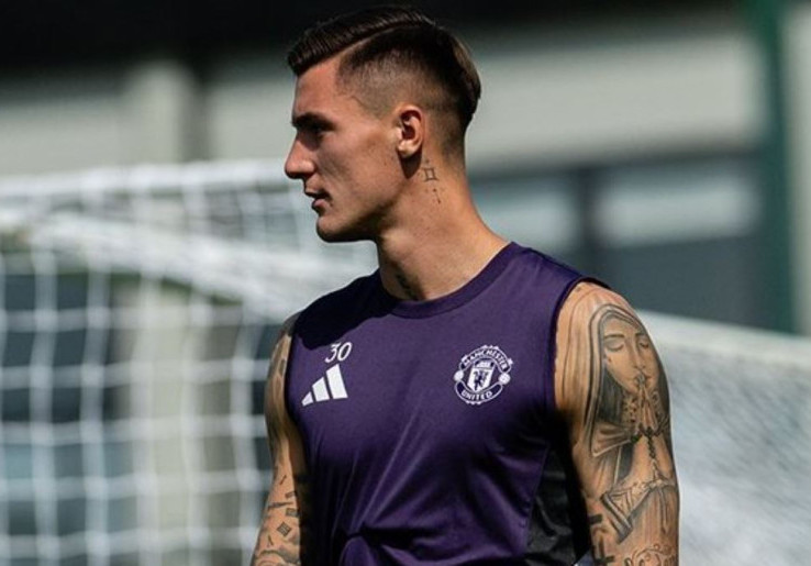 Eks Liverpool Prediksi Perebutan Top Skorer Premier League, Antusias Menanti Kiprah Benjamin Sesko
