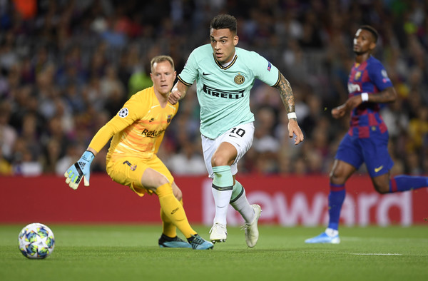 Sambil Menyelam Minum Air, Barcelona Hubungi Inter Milan soal Lautaro Martinez