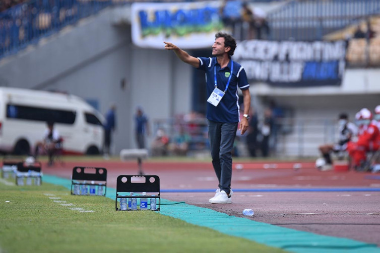 Tanggapan Pelatih Persib Luis Milla soal Rencana Liga 1 Dilanjutkan 25 November