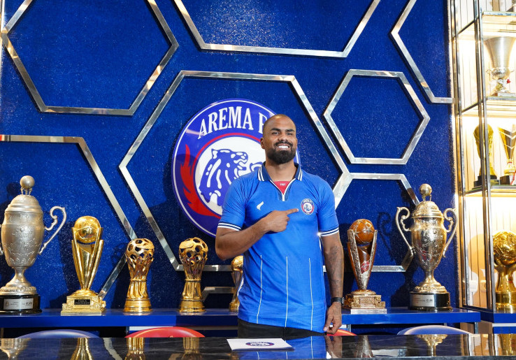 Arema FC Perkenalkan Tiga Pemain Asing, Termasuk Eks PSS Sleman