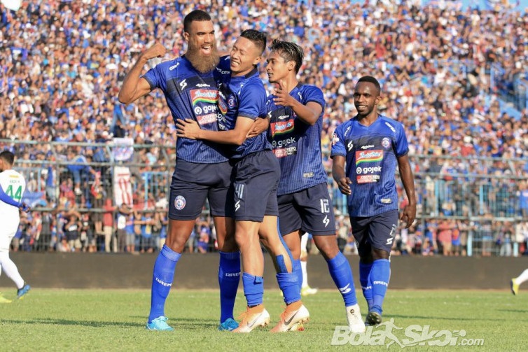 Arema FC Lepas Dua Pemain Lokal